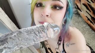 HeyLyssten Dildo Blowjob Close-Up OnlyFans Video Leaked