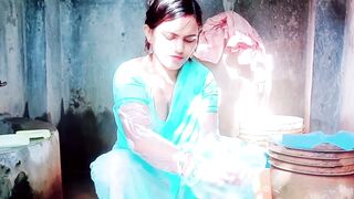 Newly Married Indian Bahu Fucked By Sasur Ji as husbad was at office